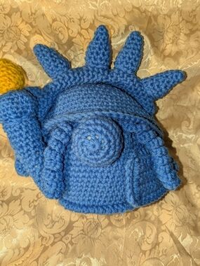 Nibbles Greenwhistles Statue of Liberty Gnome Crochet Handmade New